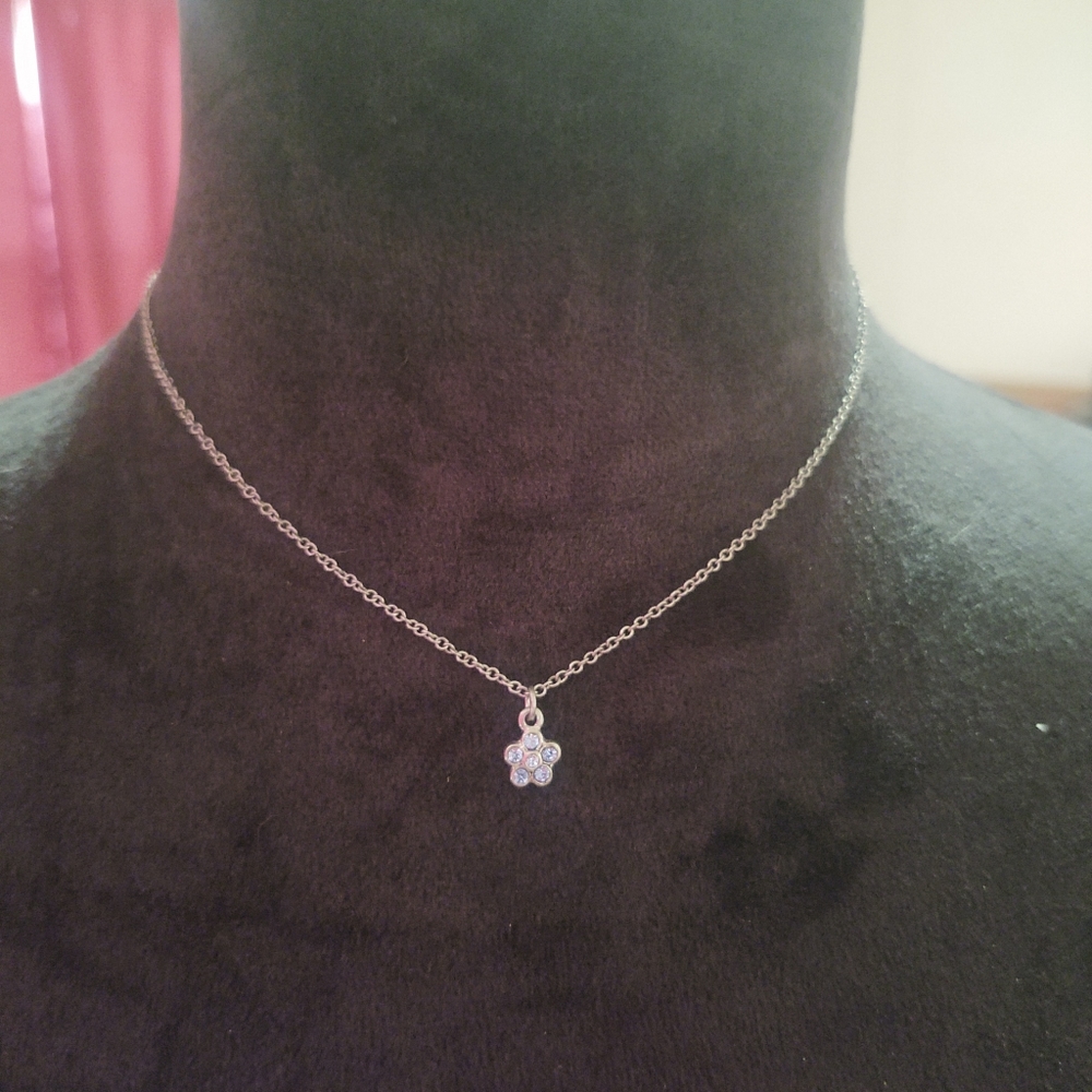 Silver and blue flower necklace 16 inches